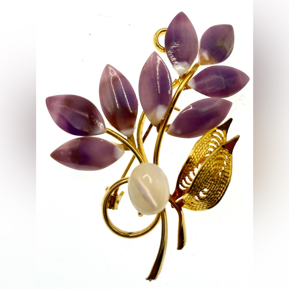 Vintage Shell Floral Design Brooch Gold Tone Pin Bouquet - Picture 2 of 6